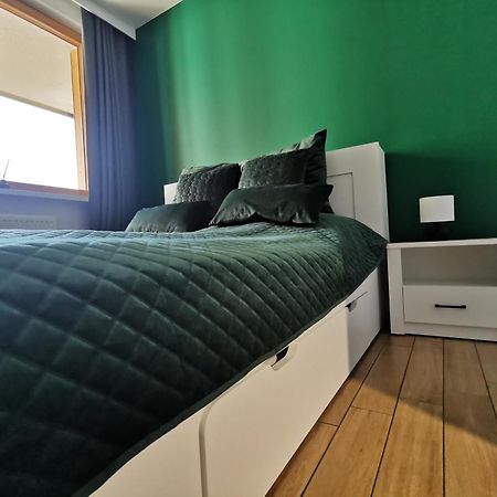 Wola Blue Modern Apartment 바르샤바 외부 사진