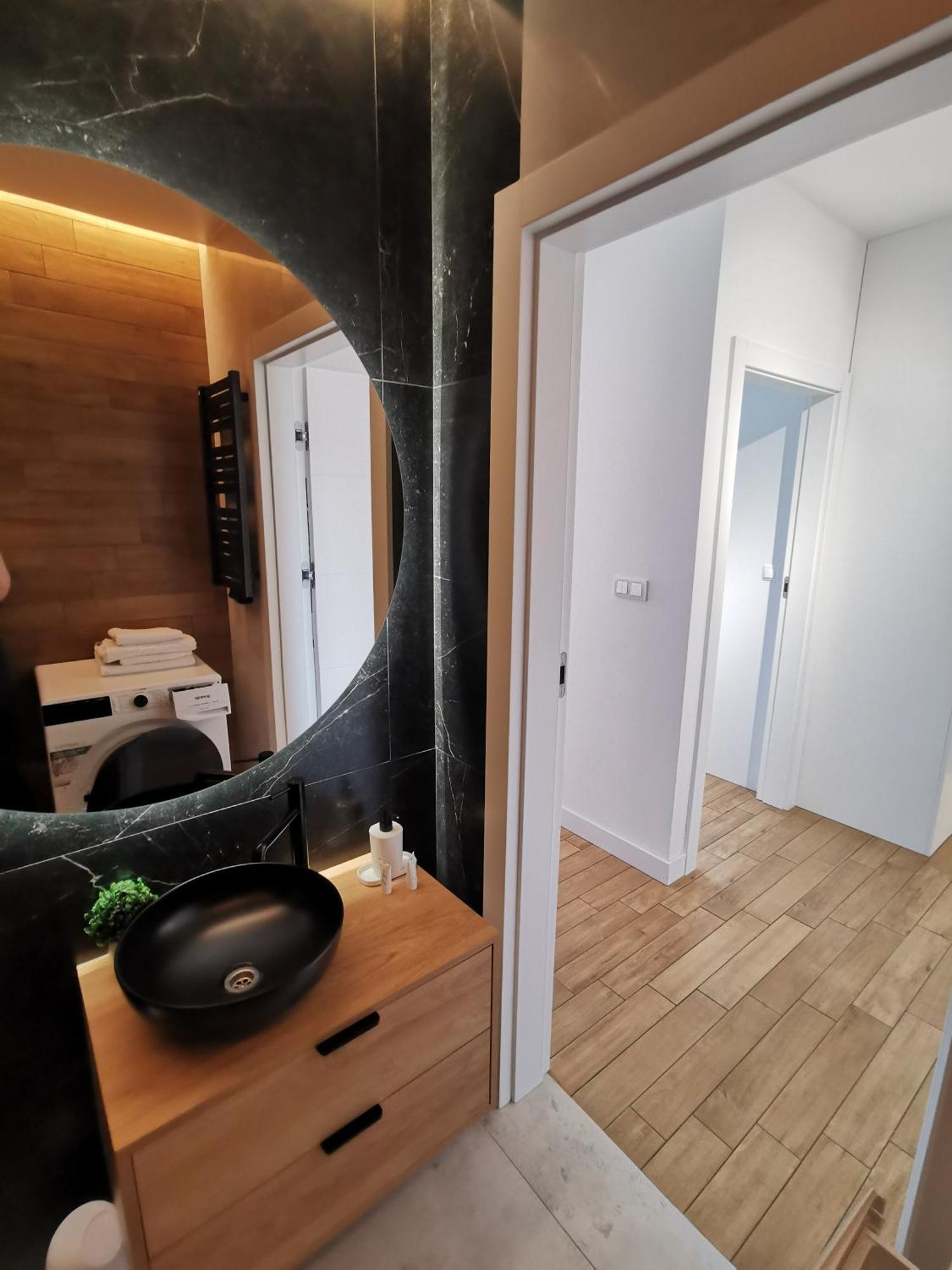 Wola Blue Modern Apartment 바르샤바 외부 사진