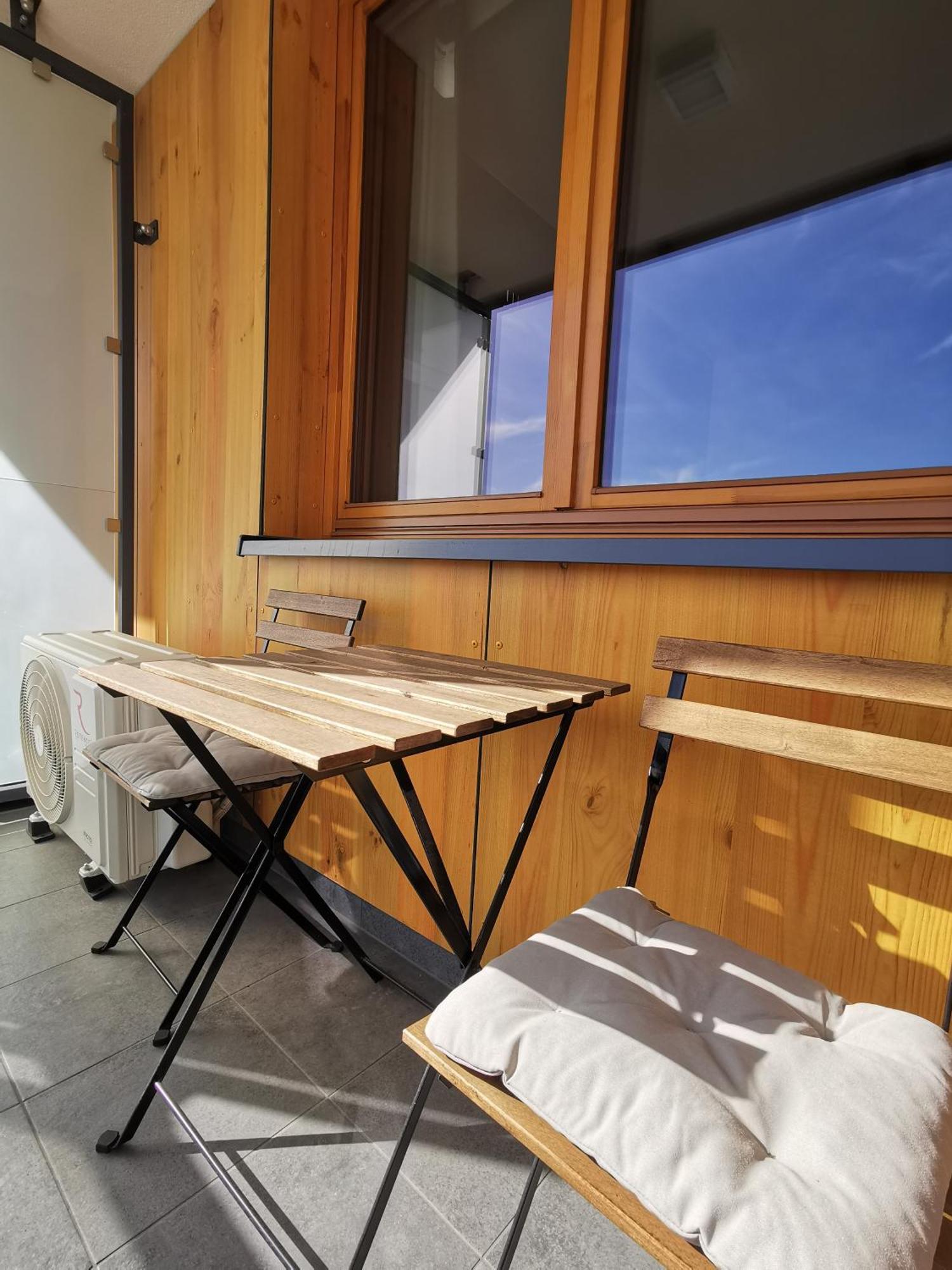 Wola Blue Modern Apartment 바르샤바 외부 사진